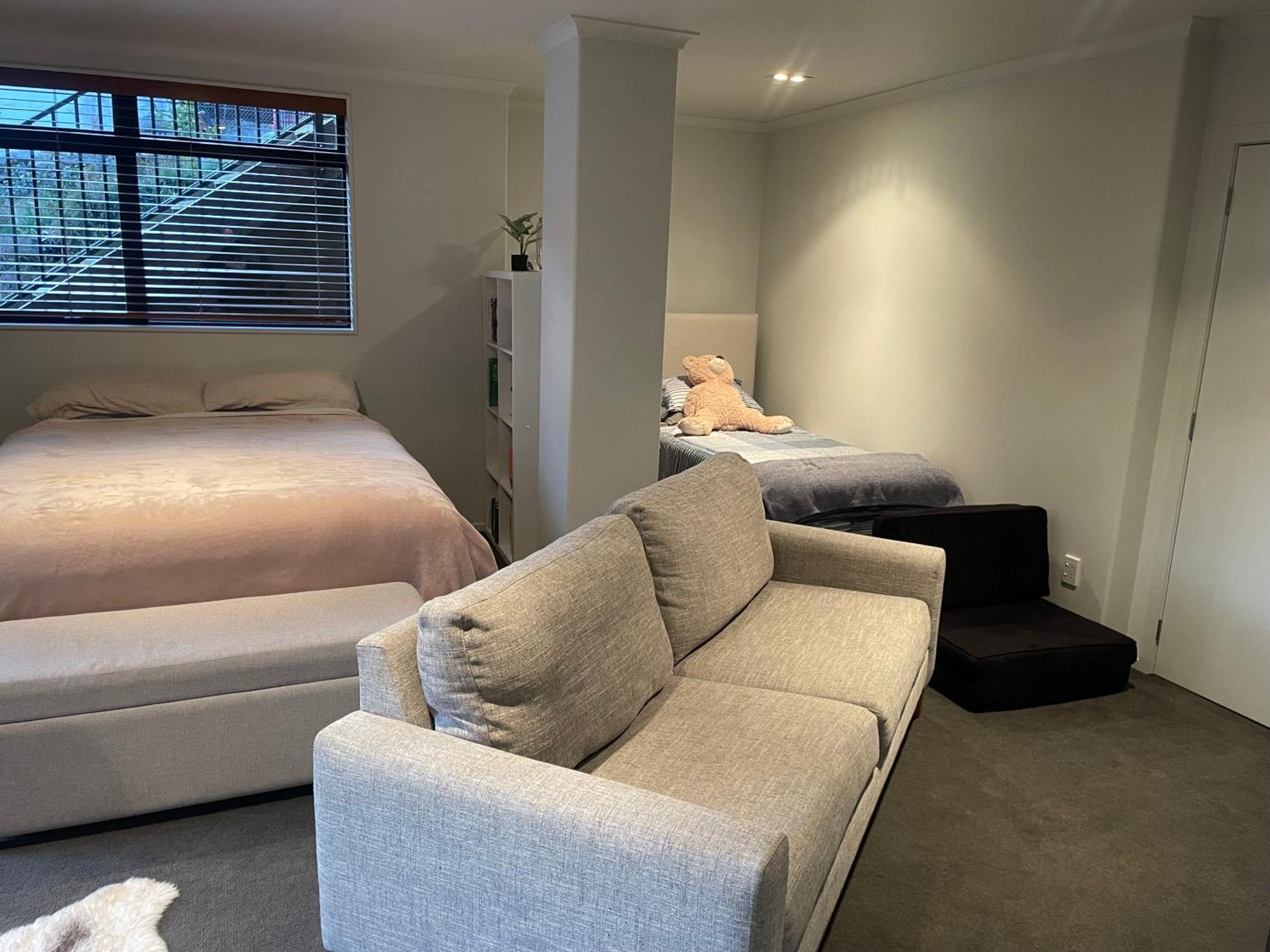 Gully Retreat Hotel Хамилтън Екстериор снимка